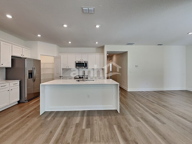 Building Photo - 12664 Percy Frst Ln