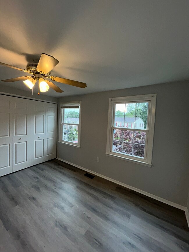 Building Photo - 18 Monhegan Ct