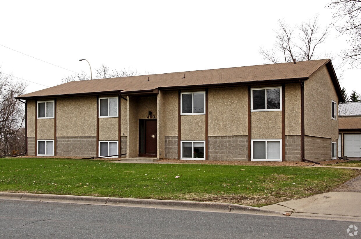 Primary Photo - 460 Stanley St