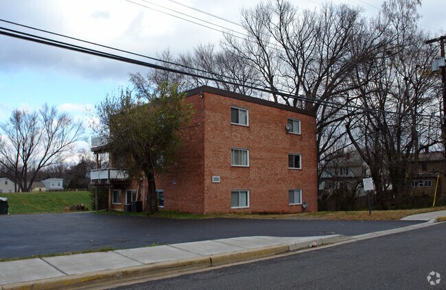Building Photo - 3510 Windom Rd