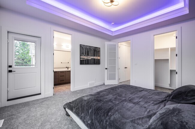 Building Photo - 4603-21 21 Ave NW