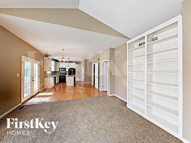 Foto del edificio - 74 Huckleberry Ct