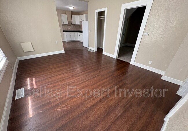 Foto del edificio - 2506 Miner St