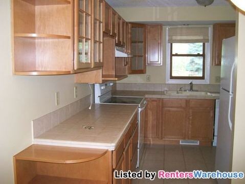 Building Photo - 1038 E Travelers Trl