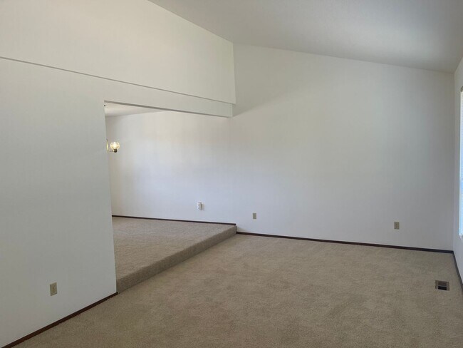 Foto del edificio - Charming 3bd split level