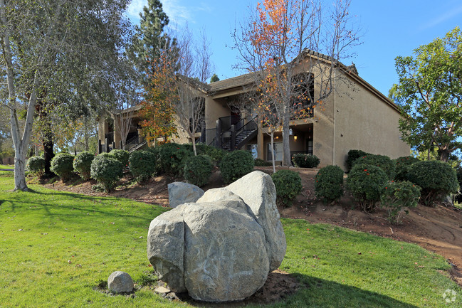 Building Photo - Country Views