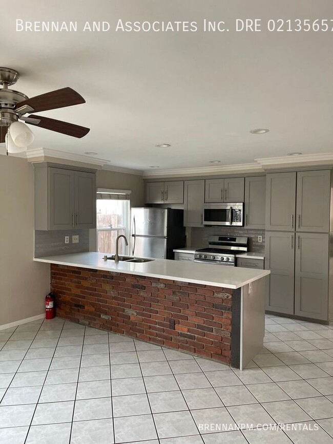 Building Photo - 8188 Santa Arminta Ave