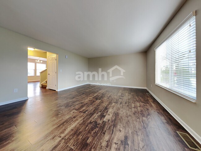 Foto del edificio - 5454 Windsor Ct