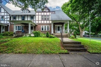 Building Photo - 23 S Park Rd