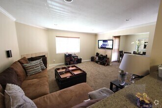 Building Photo - 7425 Charmant Dr