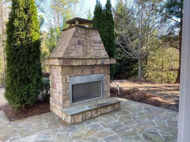 Building Photo - 1030 Delo Ln