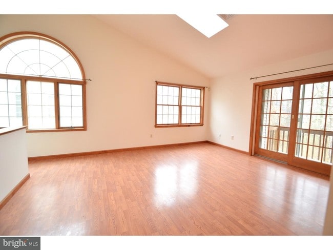 Building Photo - 139 Chalkboard Ct