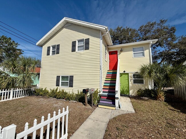 Building Photo - 615 29th Ave S