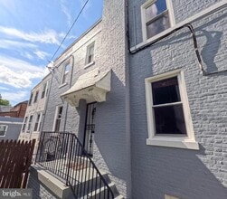 Building Photo - 5418 13th St NW