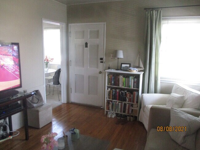 Foto del edificio - 1040 Ocean Park Blvd