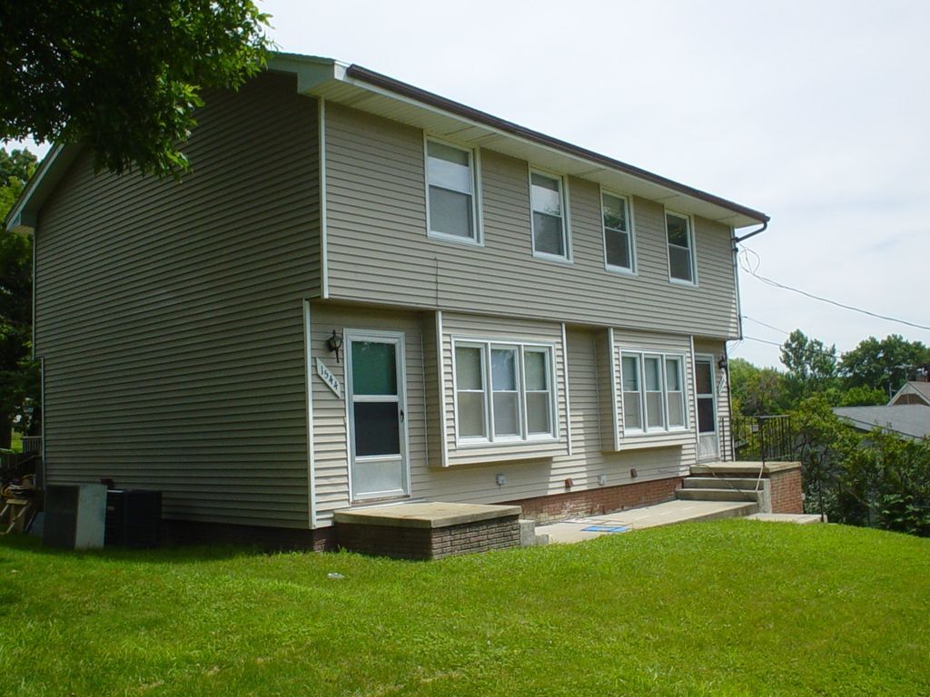 Primary Photo - 1546 E Park Ave