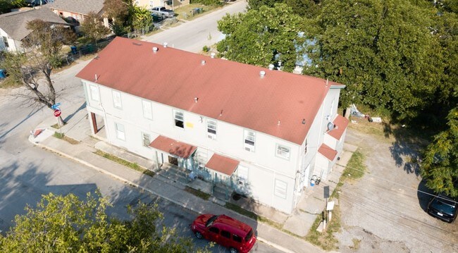 Foto del edificio - 3118 W Gerald Ave