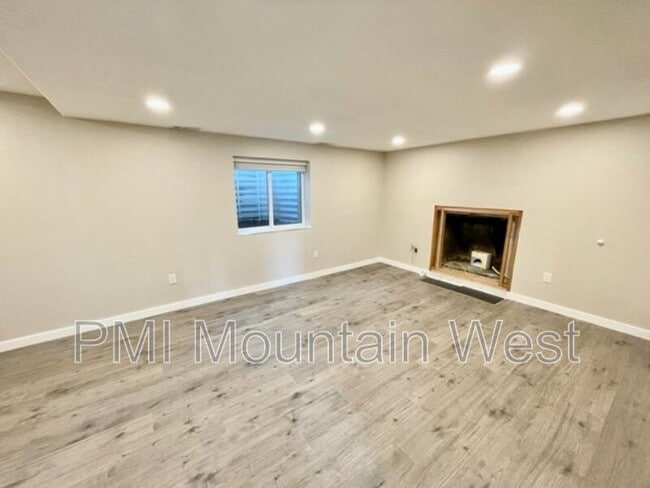 Foto del edificio - 762 Lacey Way