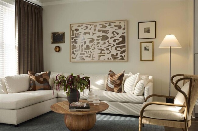 Foto del edificio - 1809 Appaloosa Ln NE