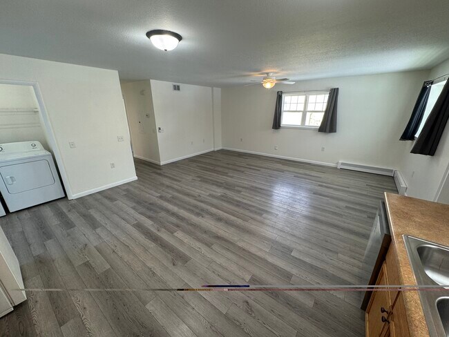 Foto del edificio - 3608 Madison St