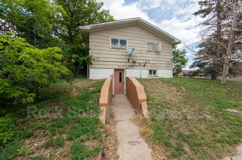 Foto principal - 2220 E 17th St