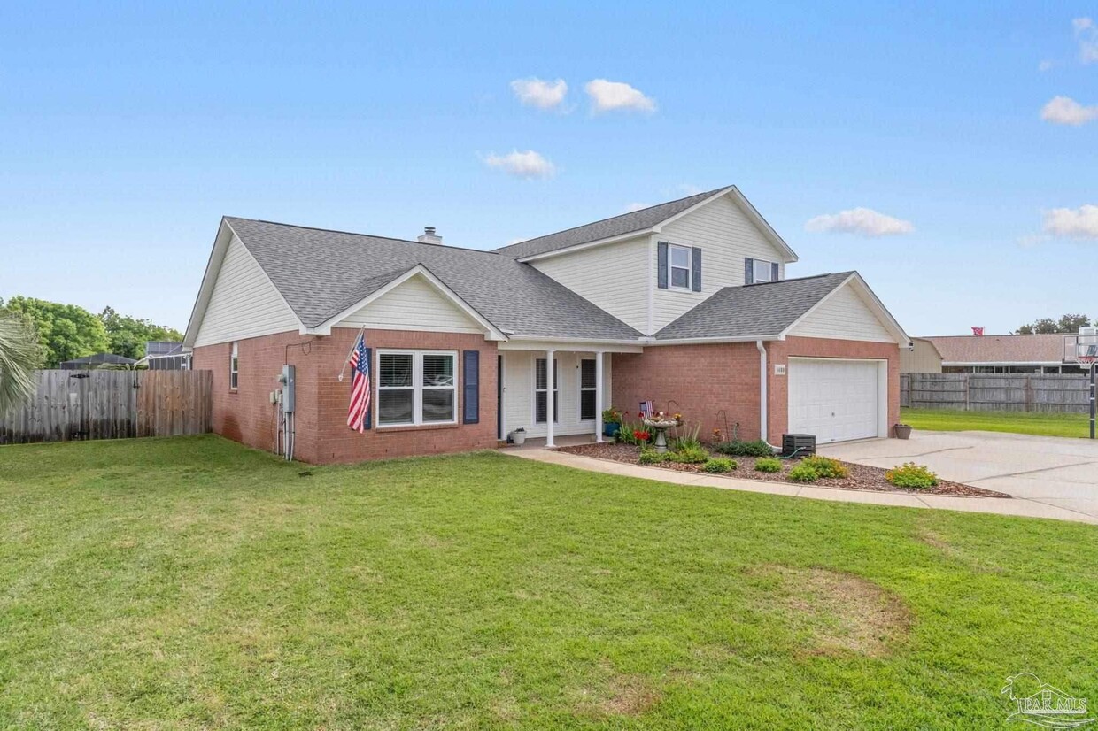Primary Photo - 1400 Cacao Ln