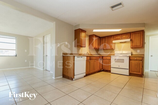 Building Photo - 9231 Glen Moor Ln