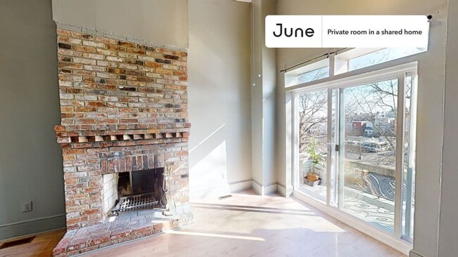 Building Photo - Room in Shared 4 bed/2 bath home