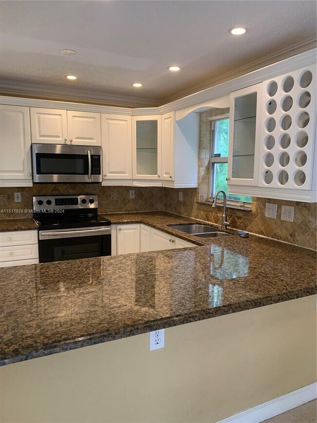 Foto del edificio - 3409 NW 110th Terrace