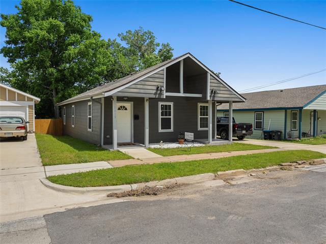 Primary Photo - 1019 E Magnolia Ave