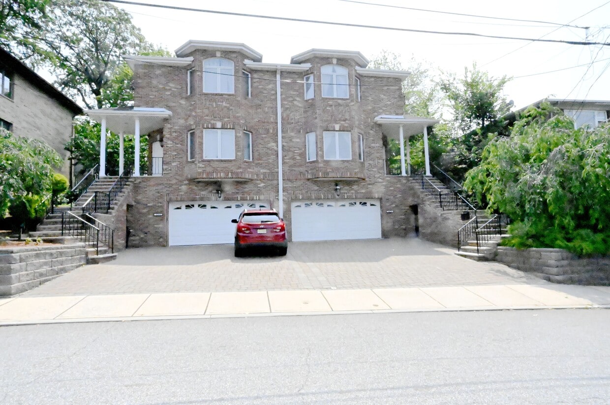 Primary Photo - 434B 7th St