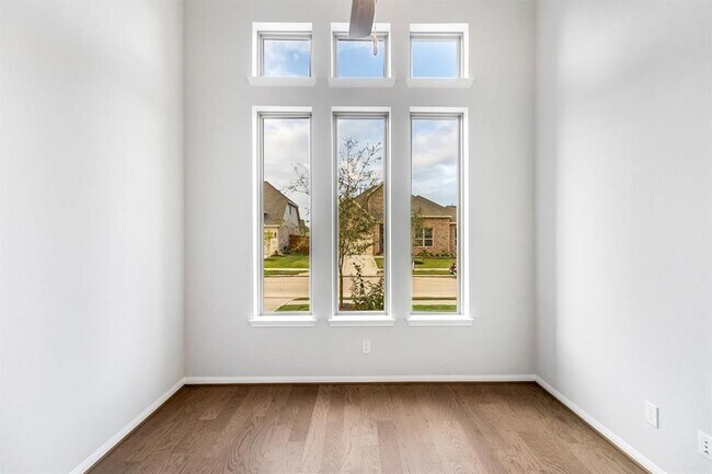 Building Photo - 18327 Starlight Vly Trl