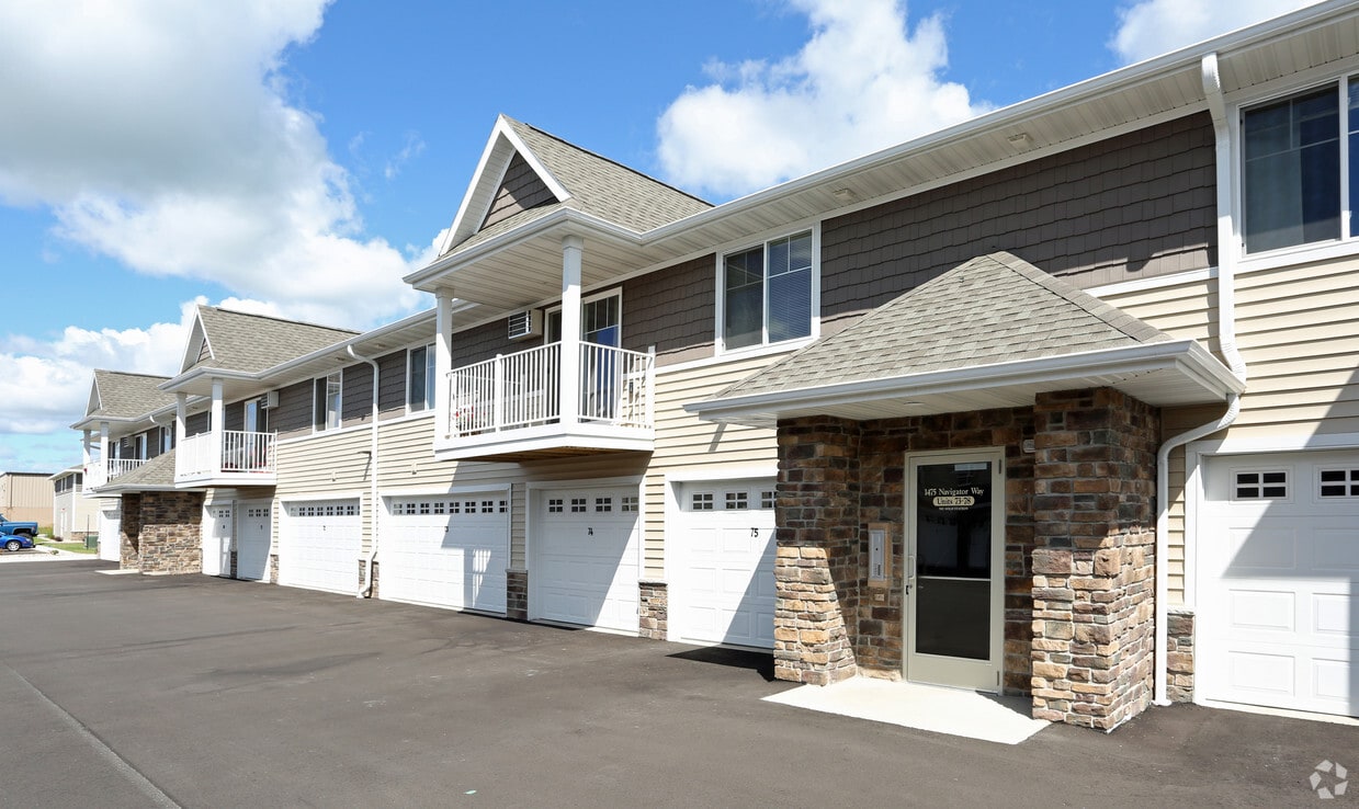 Knots Landing Apartments 14711495 Navigator Way De Pere, WI