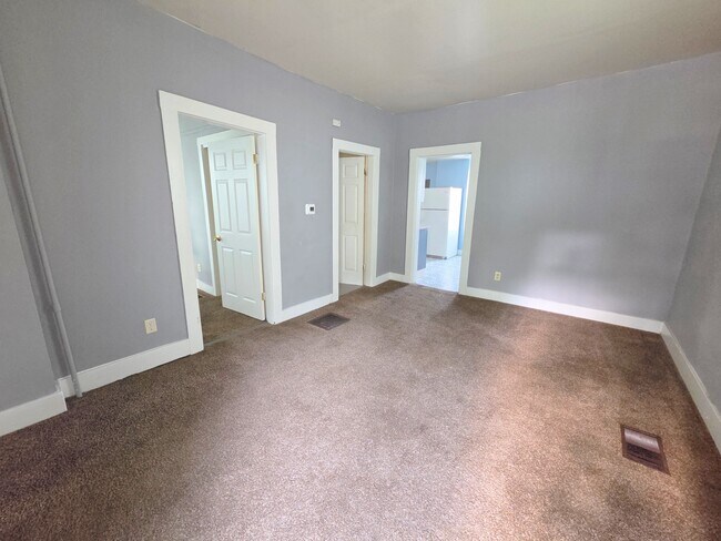 Building Photo - 1419 St Marys Ave