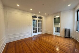 Building Photo - 31 E 127th St