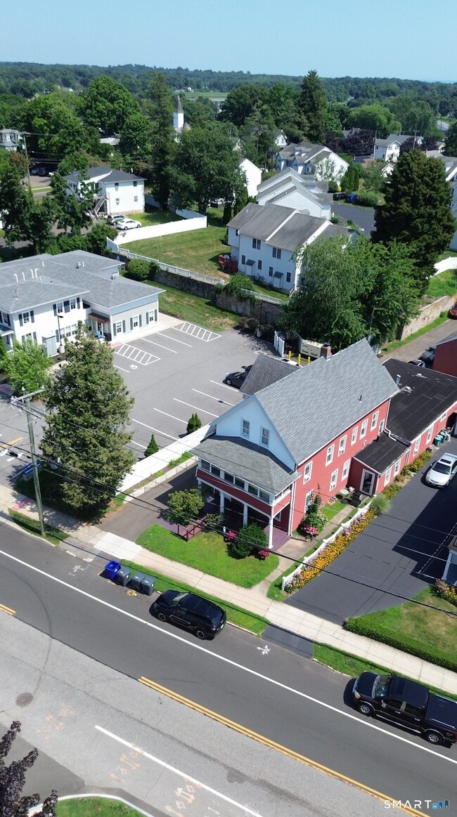 Building Photo - 651 Main St