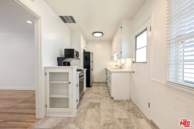 Foto del edificio - 1030 5th St