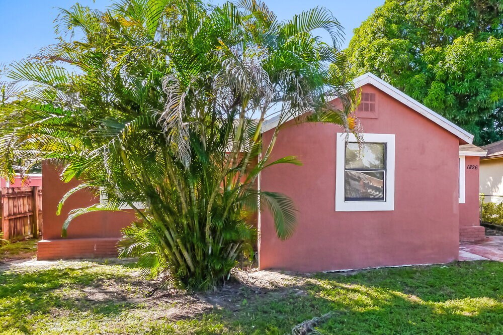 Foto principal - 1826 NW 85th St