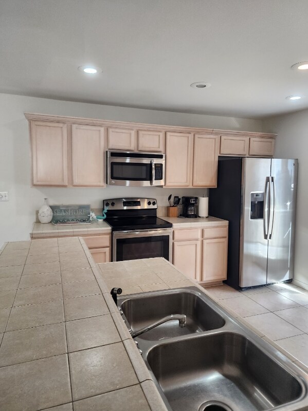 Foto del edificio - 870 Marina Dr