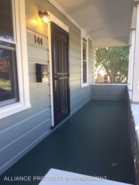 Building Photo - 2 br, 1 bath House - 144 Piper Street