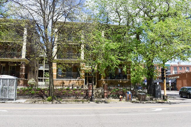 Building Photo - 625 Grand Ave