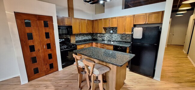 Cocina - 226 N Clinton St