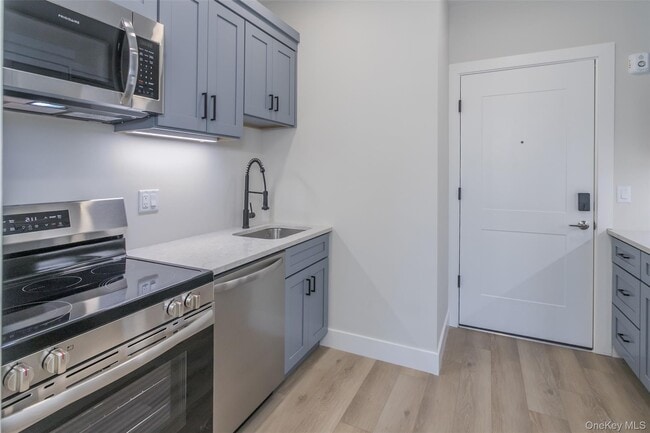 Building Photo - 124 S Main St