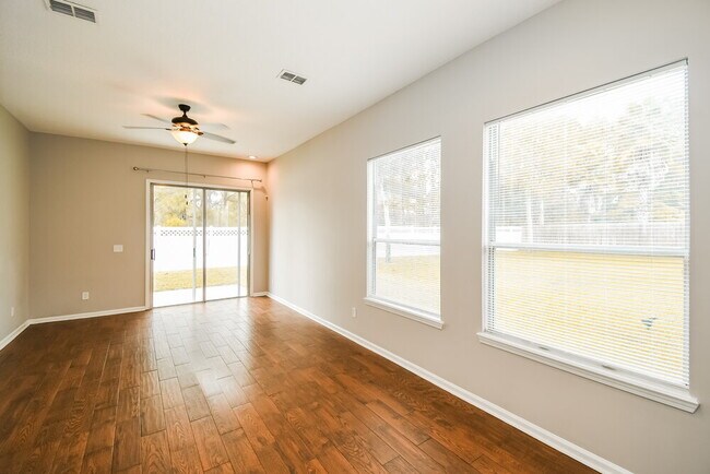 Foto del edificio - 3531 Waterford Oaks Dr