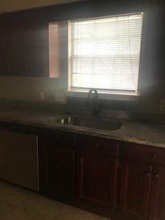 Foto del edificio - 7310 Portside Ct