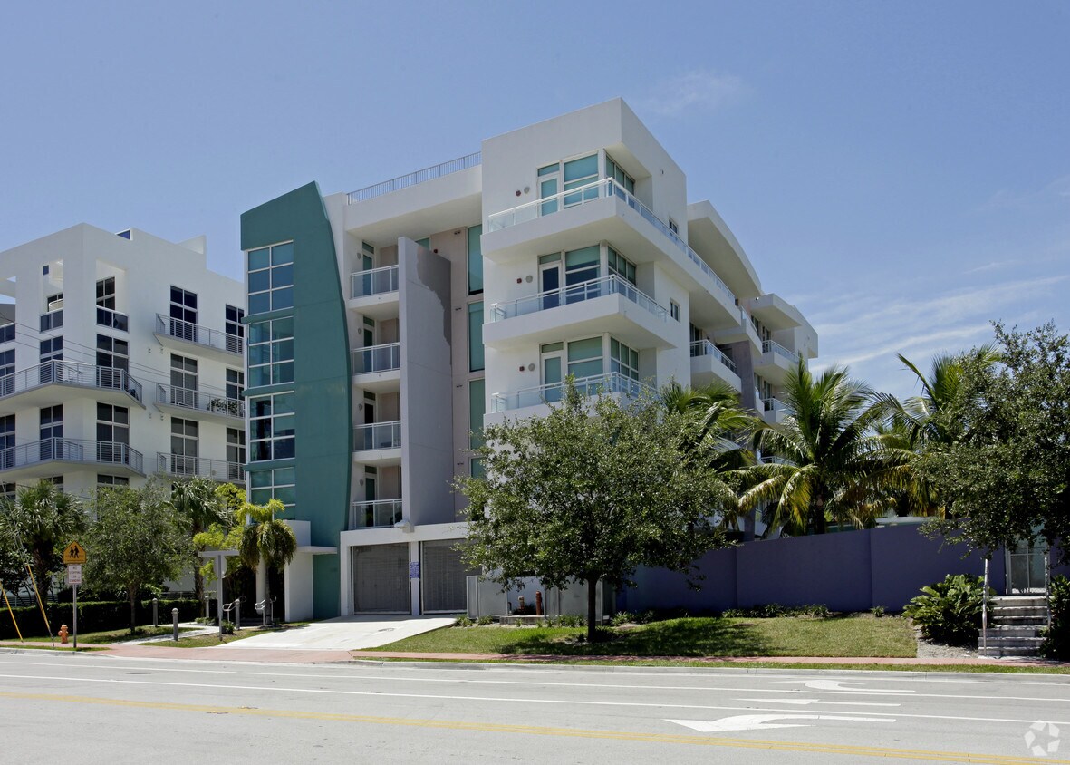 2020 Lofts Apartments Miami Beach, FL