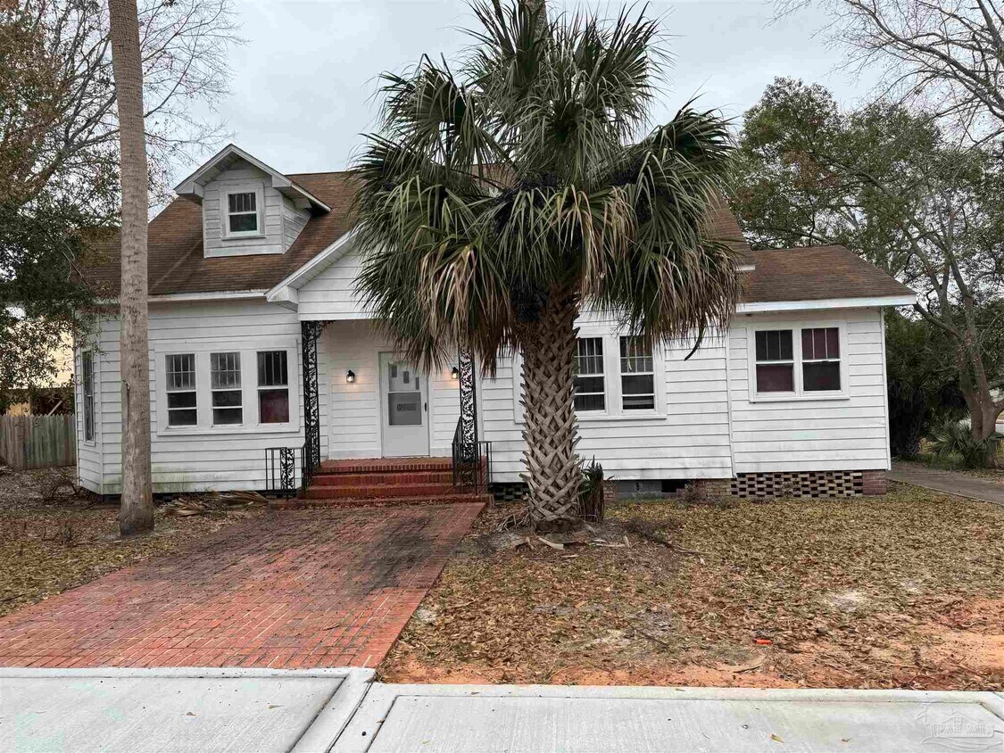 Primary Photo - 5108 Escambia St