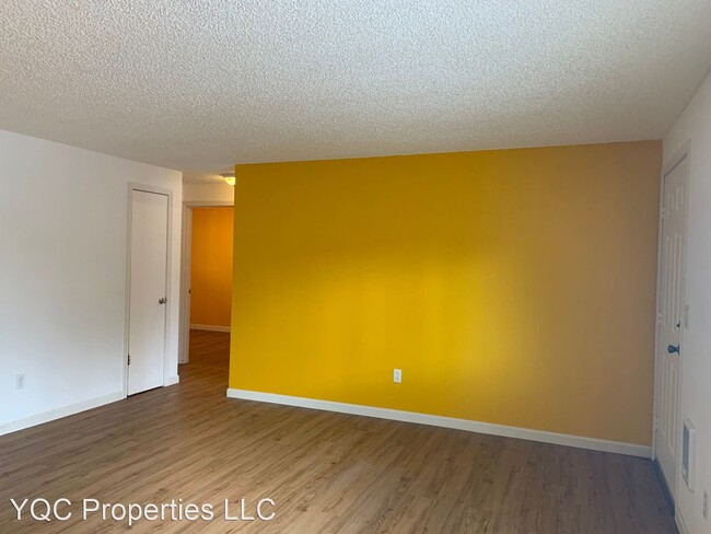 Building Photo - 2212 Carlson Rd