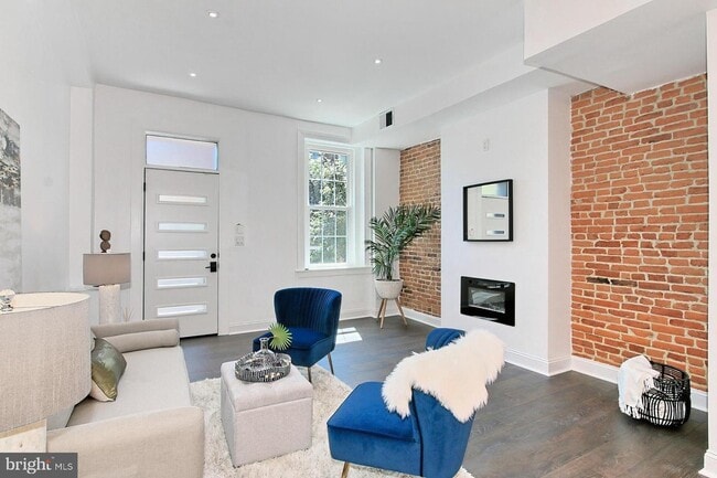 Building Photo - 1706 5th St NW