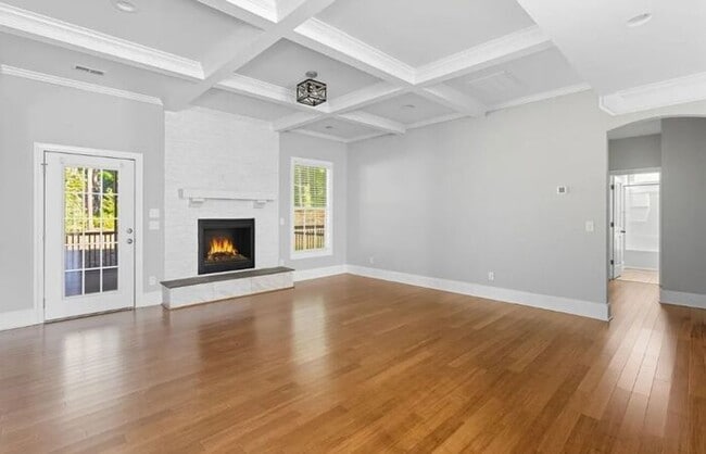 Building Photo - Ashley Oaks Luxury Home